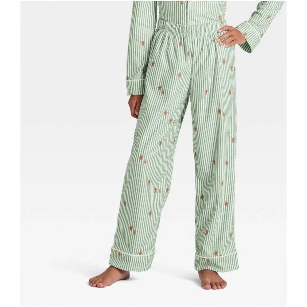 Kids Size 10-12 Gingerbread Holiday Christmas pajamas Set